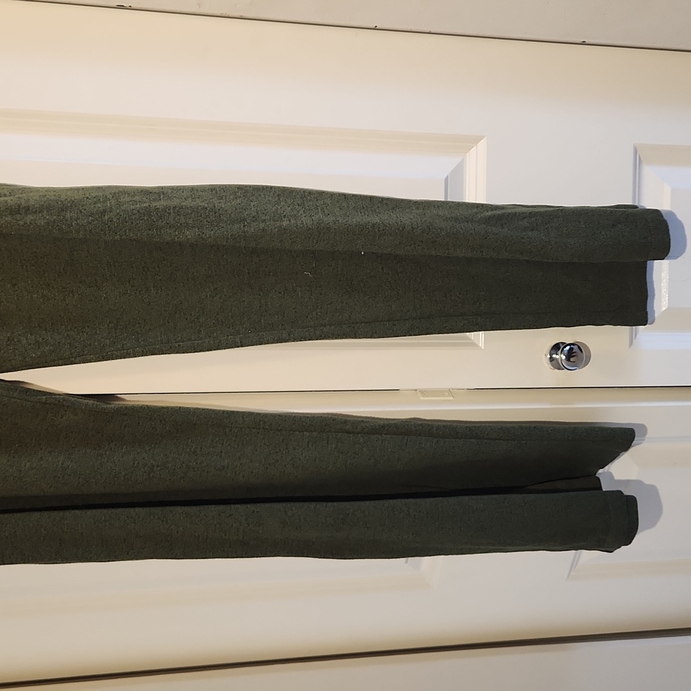 Cropped Top Sweat Set - Picture 3 of 4